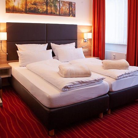 Hotel Meyer Глаухау Экстерьер фото
